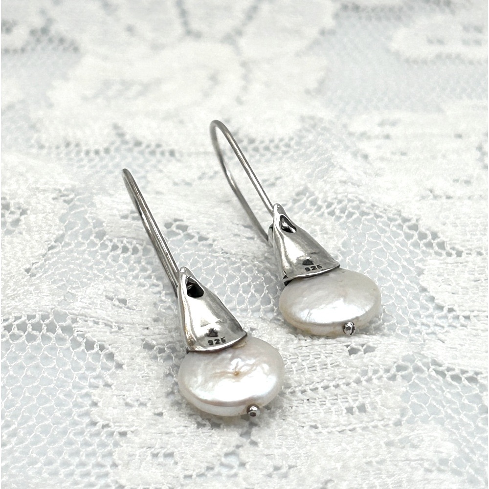 W1269 Rare Vintage Silpada 925 Sterling Silver Coin Pearl Earrings VHTF - Picture 9 of 10